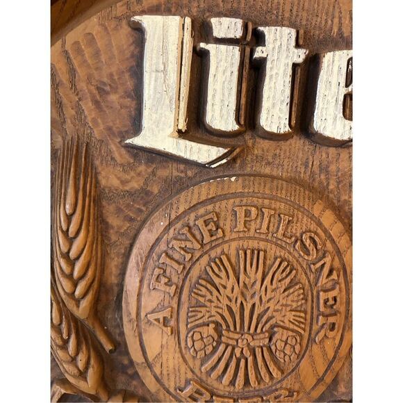 Vintage Miller Lite A FINE PILSNER BEER Barrel End Round Sign 18x18. Bar-mancave - Picture 2 of 9